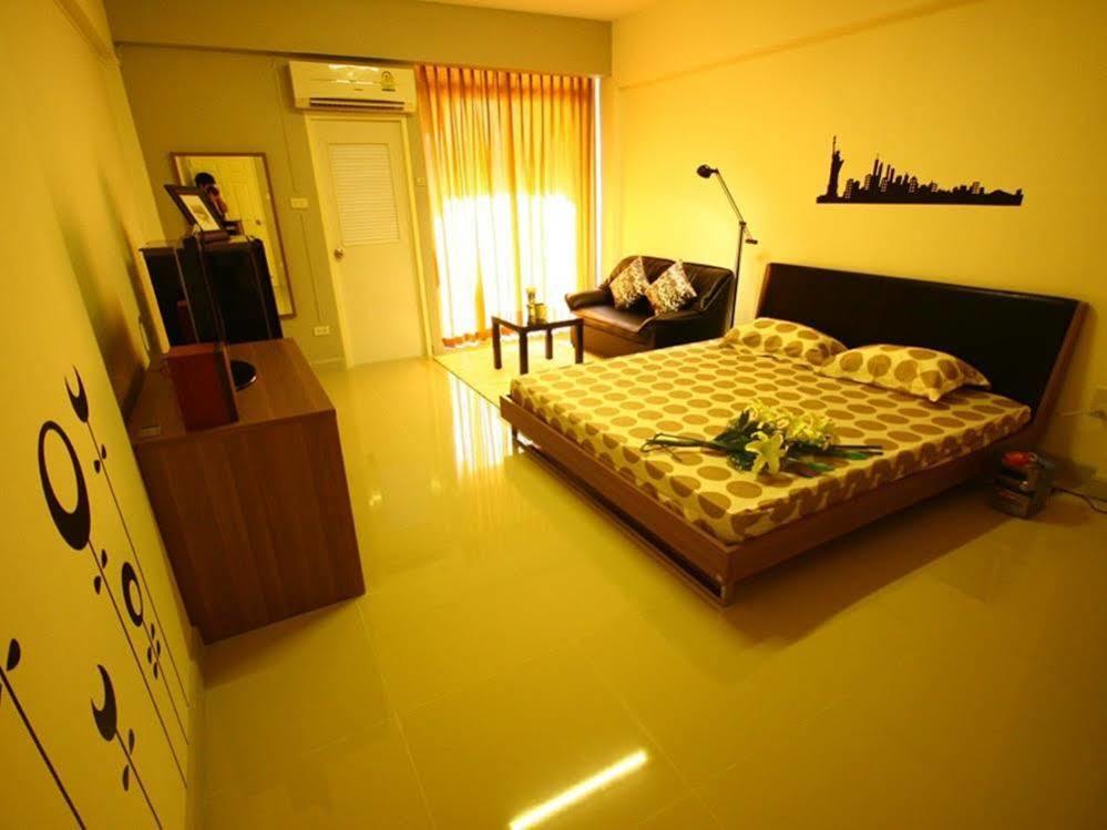 At Home Phetkasem Bangkok Kültér fotó